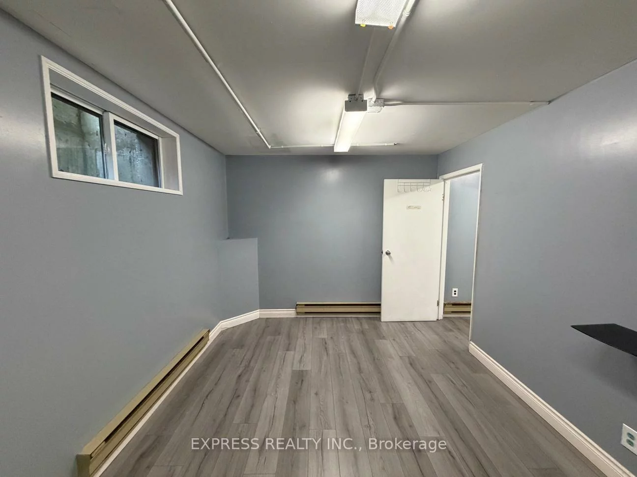 8300, Yonge, Uplands, Vaughan