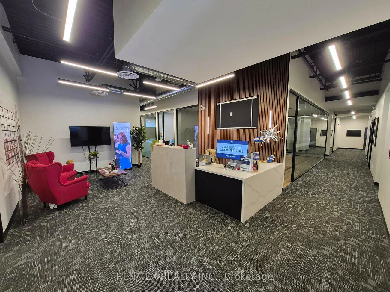 28, Roytec, West Woodbridge, Vaughan