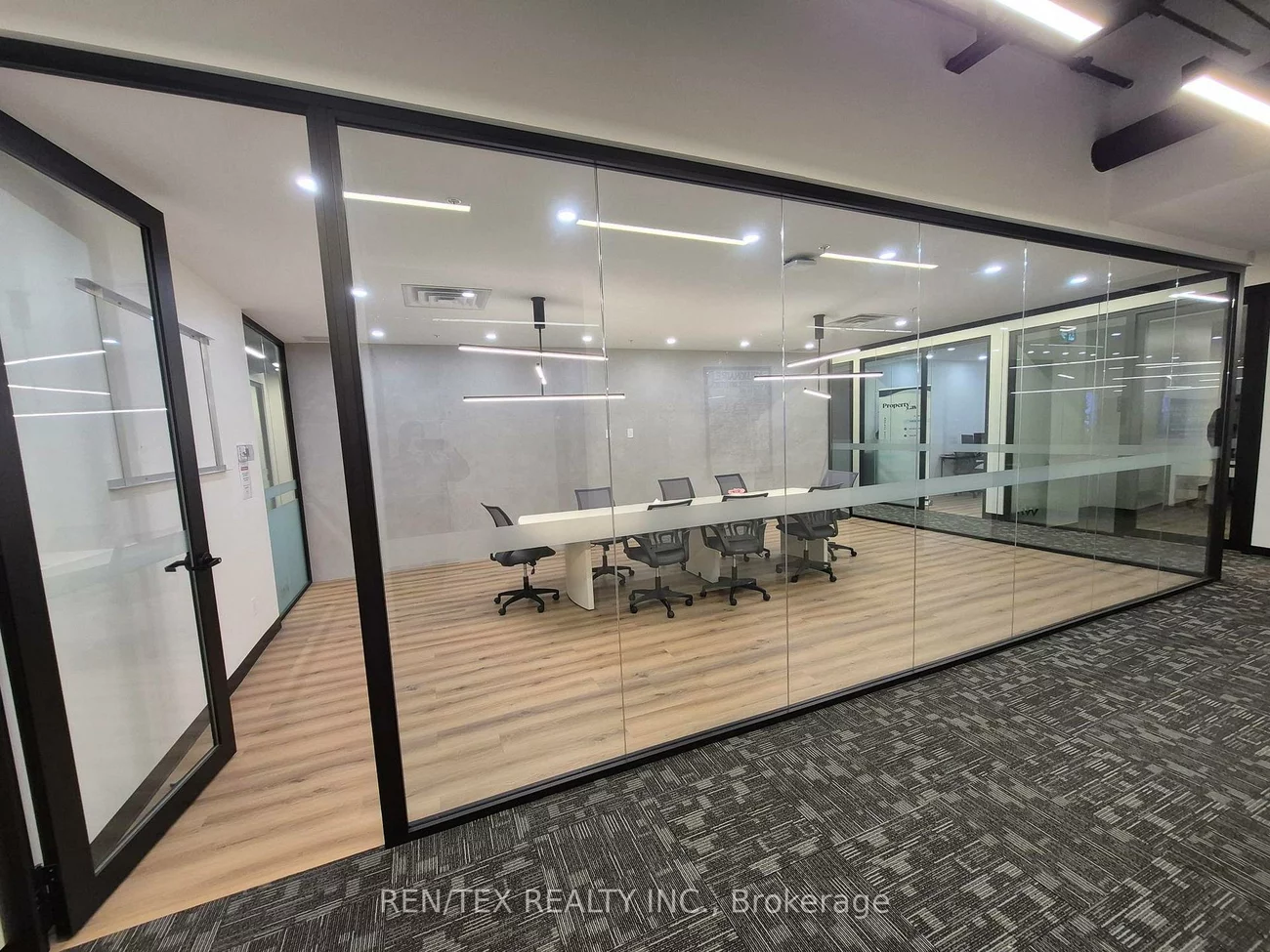 28, Roytec, West Woodbridge, Vaughan