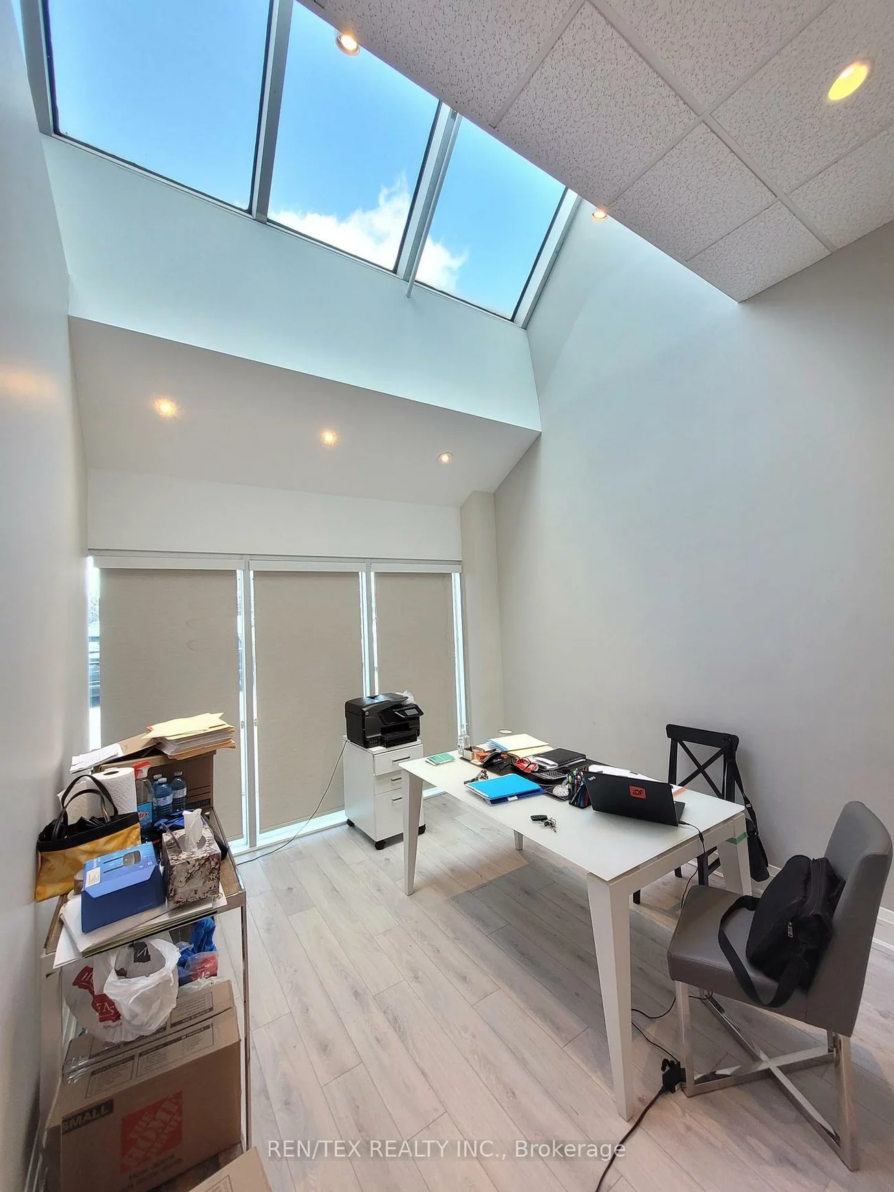 27, Roytec, East Woodbridge, Vaughan