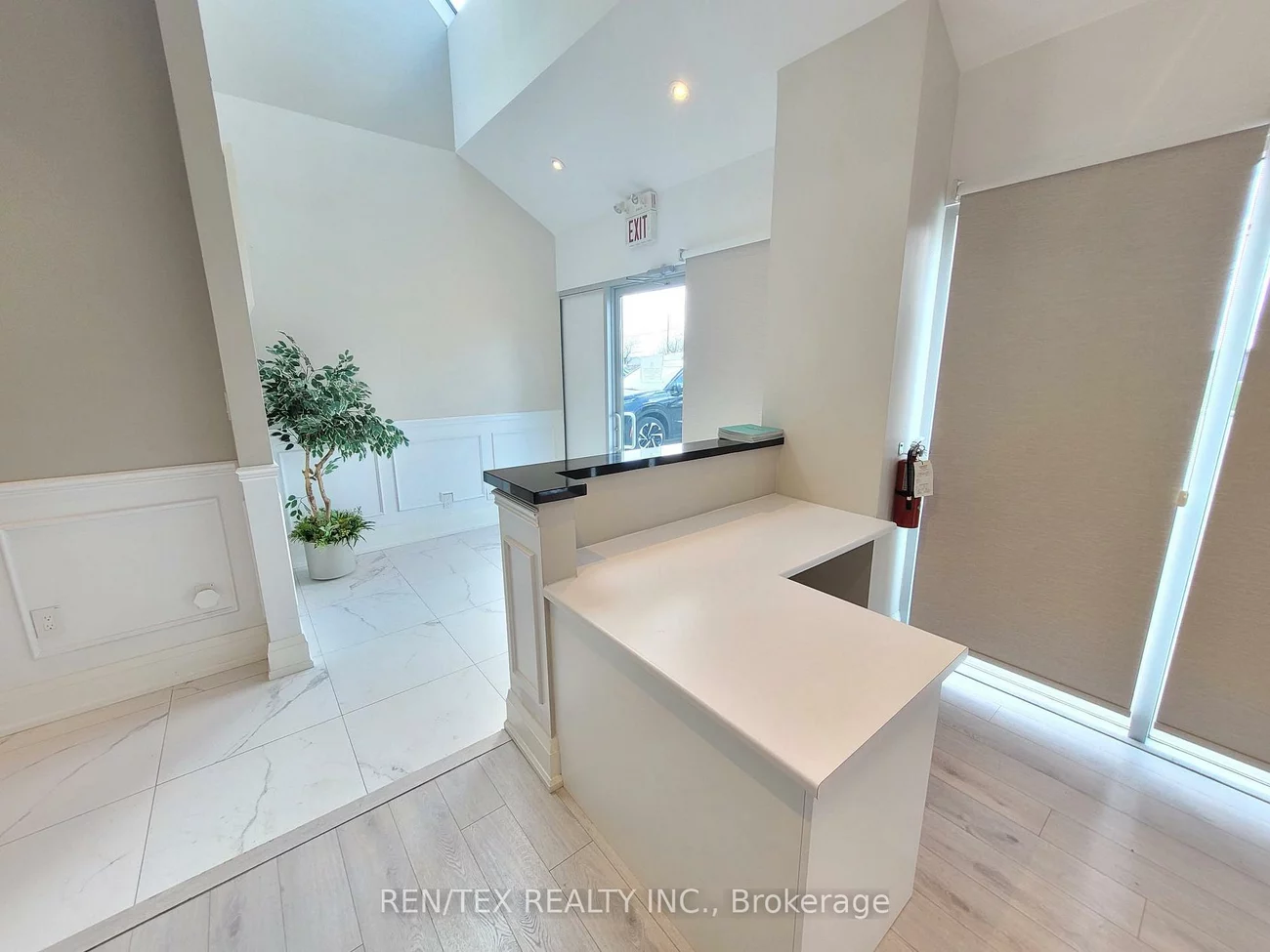 27, Roytec, East Woodbridge, Vaughan