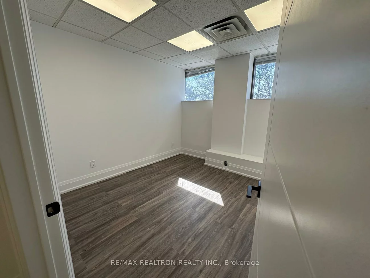 8111, Jane, Concord, Vaughan