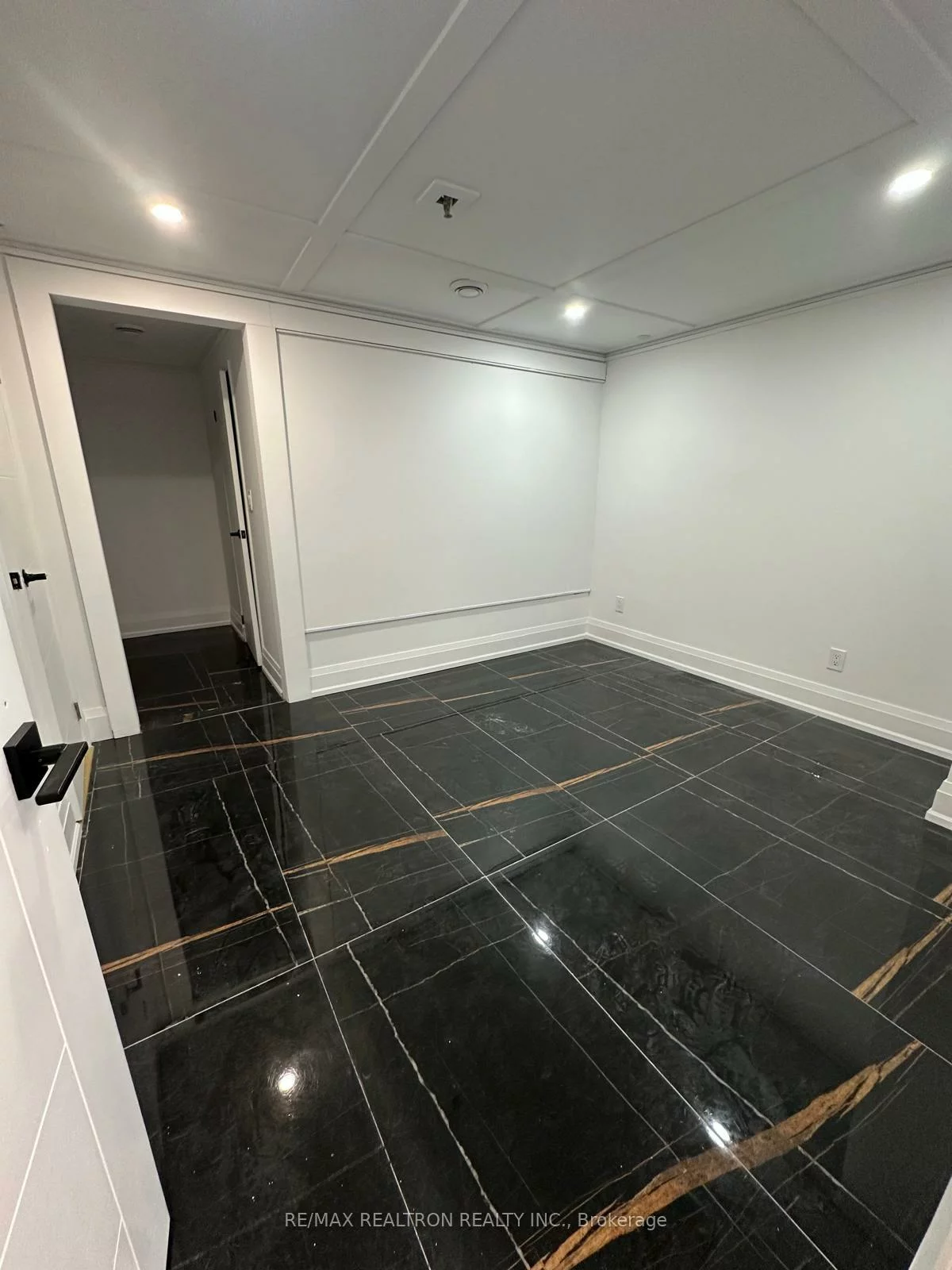 8111, Jane, Concord, Vaughan