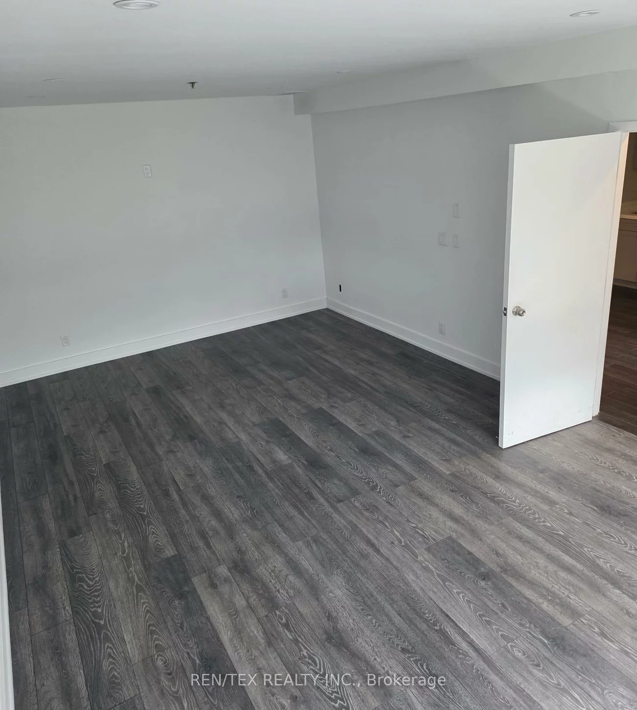 30, MacIntosh, Concord, Vaughan