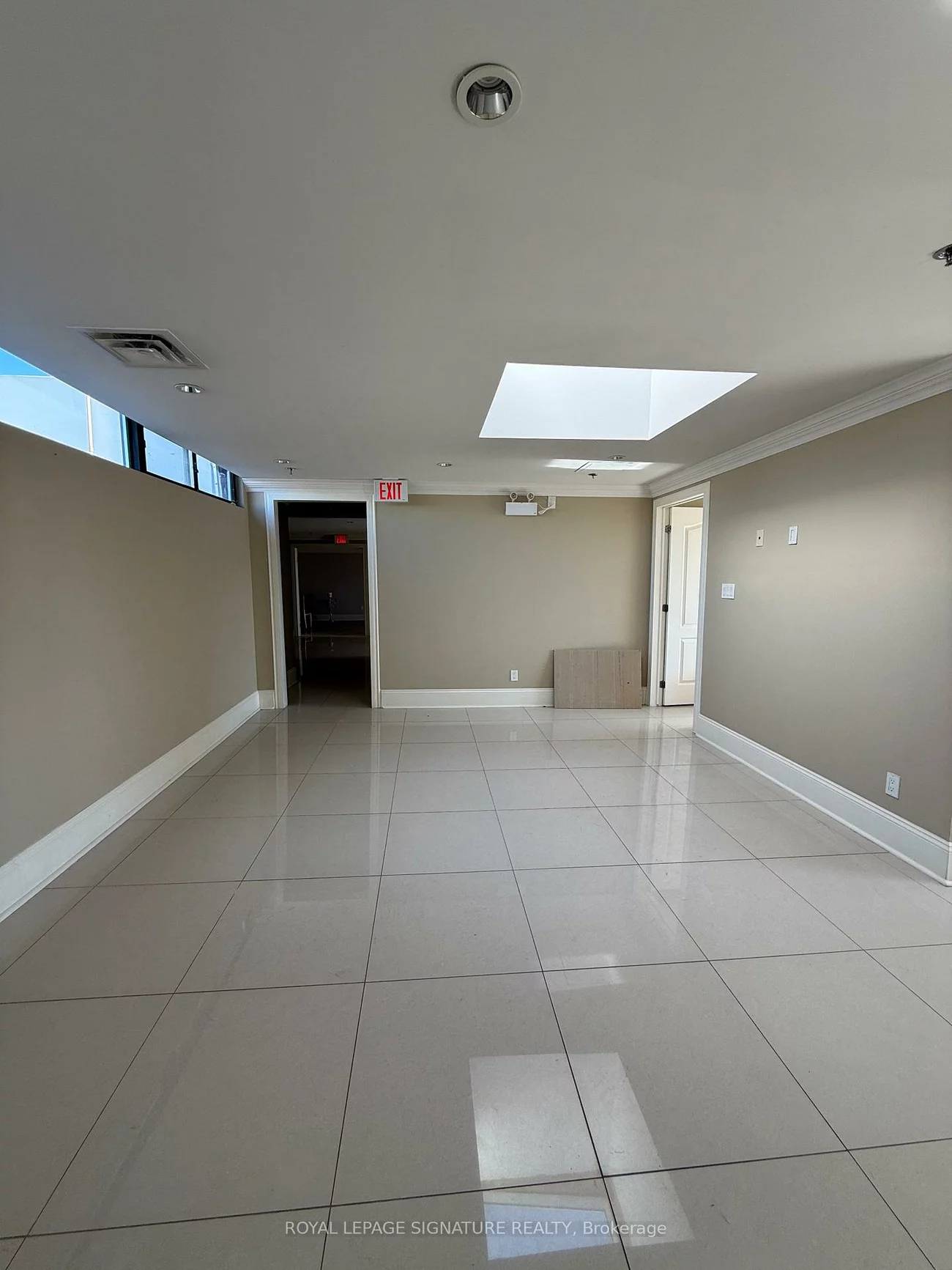 7601, Jane, Vaughan Corporate Centre, Vaughan