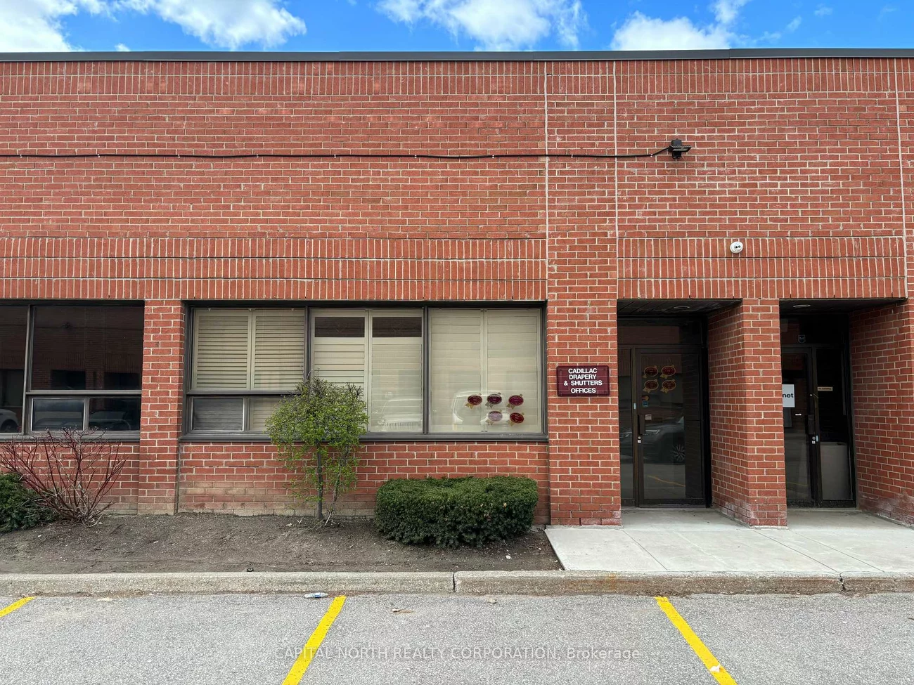 41, Winges, Pine Valley Business Park, Vaughan
