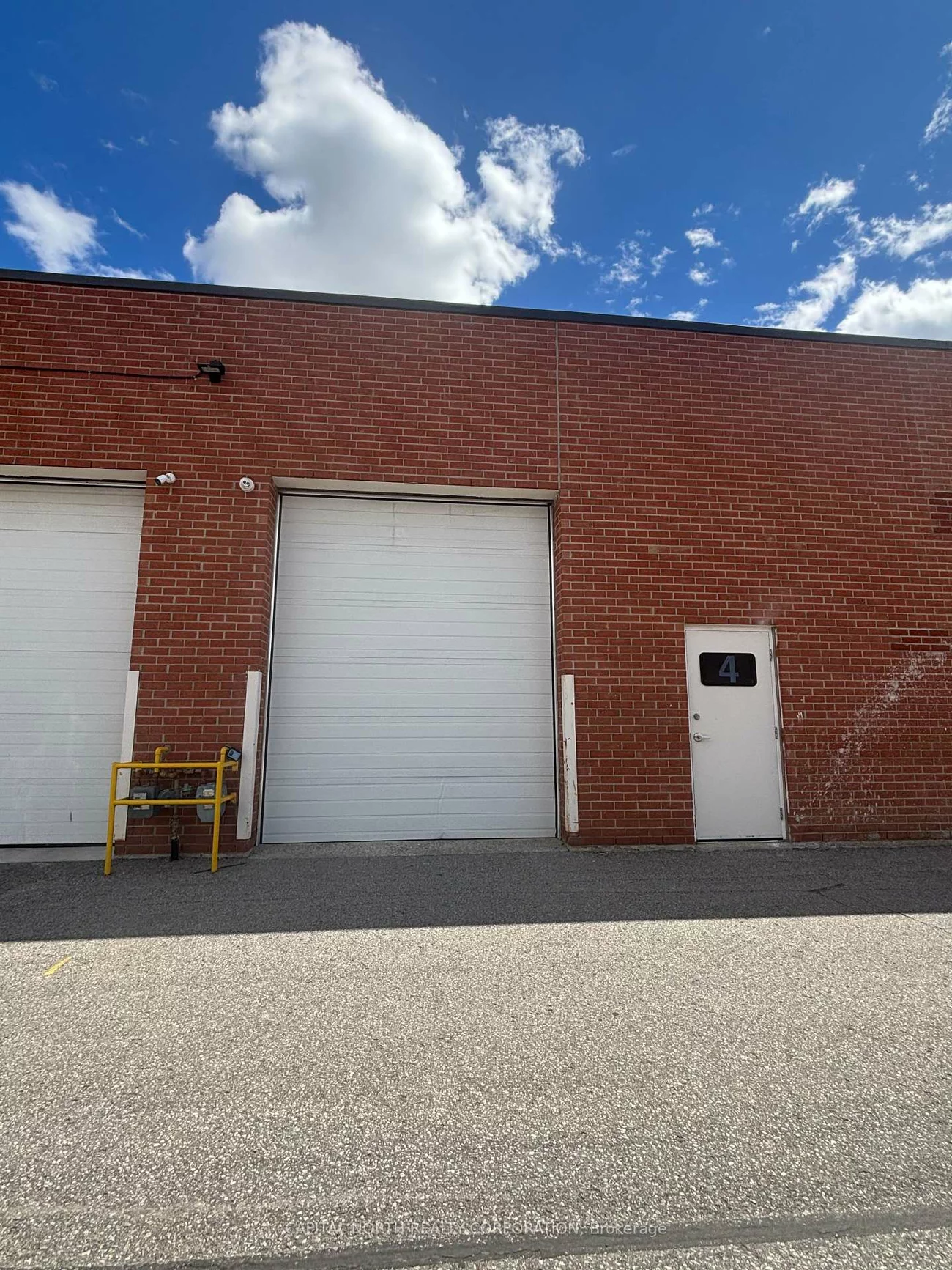 41, Winges, Pine Valley Business Park, Vaughan