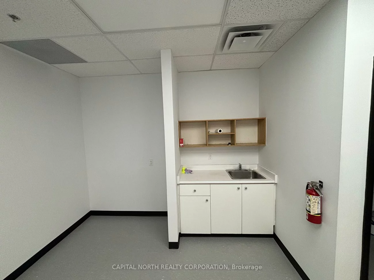 41, Winges, Pine Valley Business Park, Vaughan