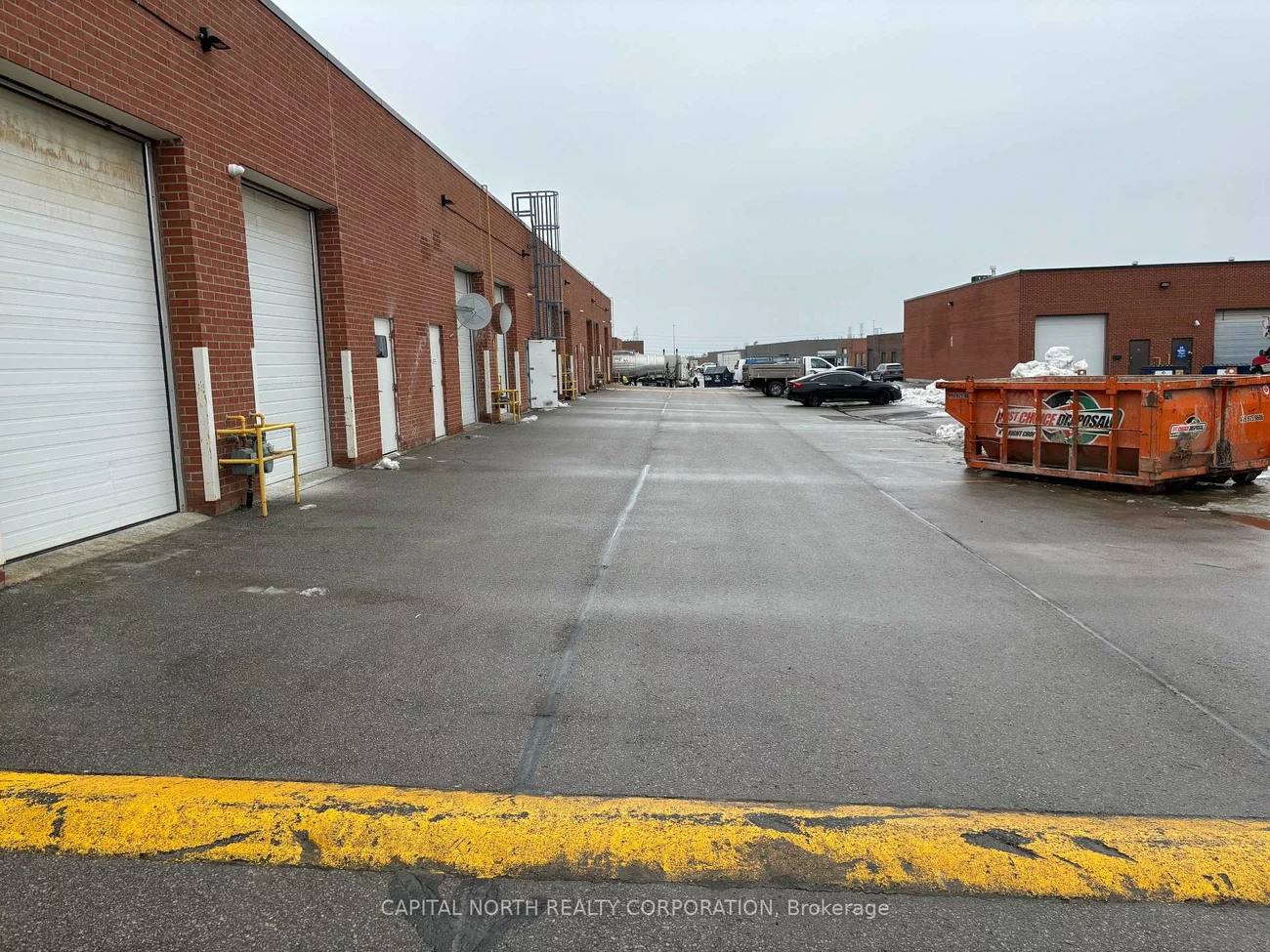 41, Winges, Pine Valley Business Park, Vaughan