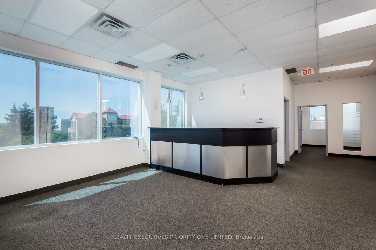 661, Chrislea, East Woodbridge, Vaughan