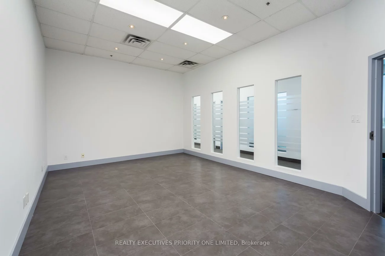 661, Chrislea, East Woodbridge, Vaughan