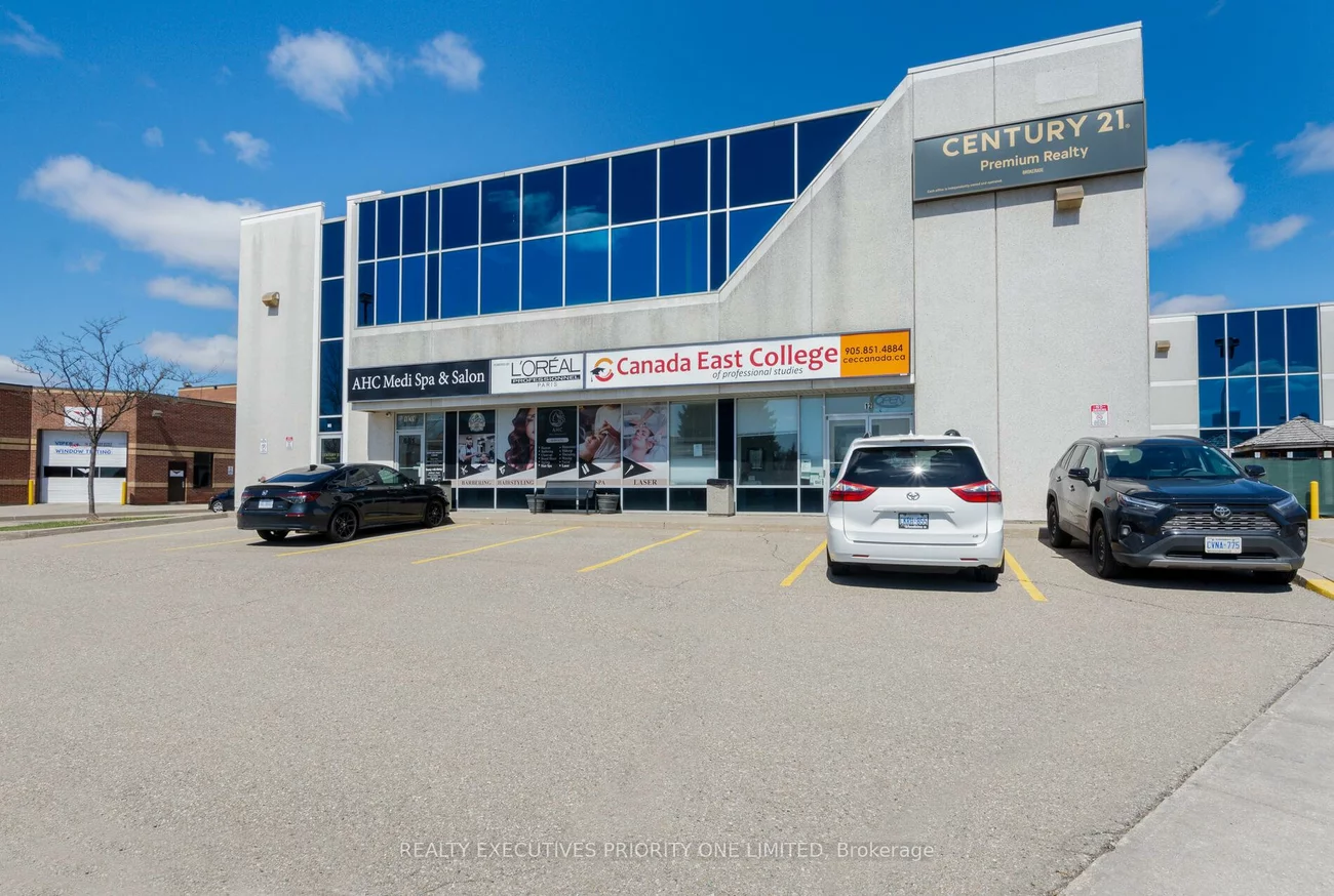 661, Chrislea, East Woodbridge, Vaughan