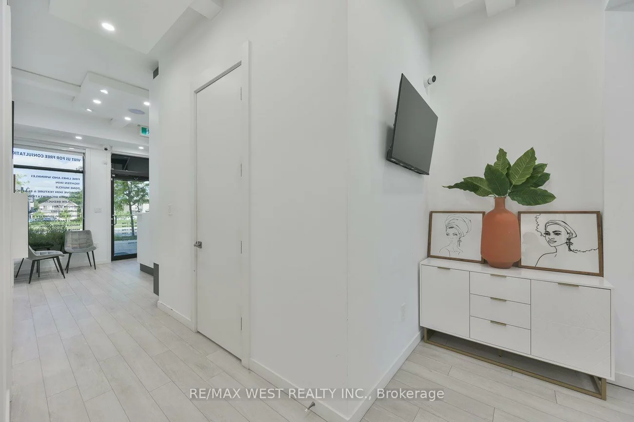 401, Kleinburg Summit, Kleinburg, Vaughan