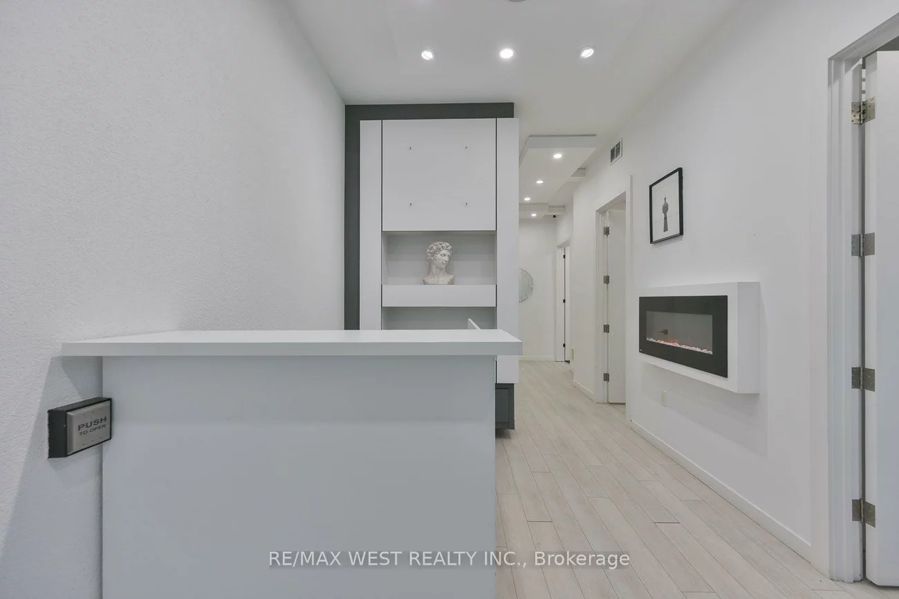 401, Kleinburg Summit, Kleinburg, Vaughan