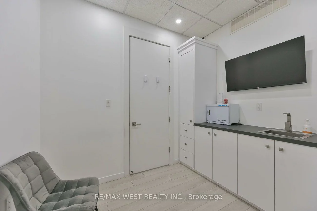 401, Kleinburg Summit, Kleinburg, Vaughan