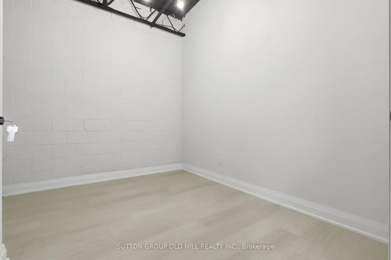 8611, Weston, East Woodbridge, Vaughan
