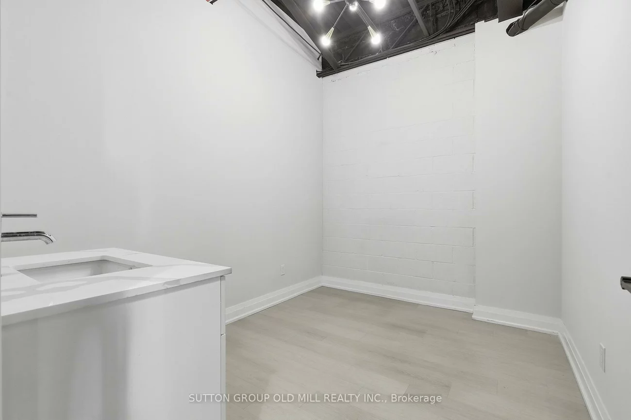 8611, Weston, East Woodbridge, Vaughan