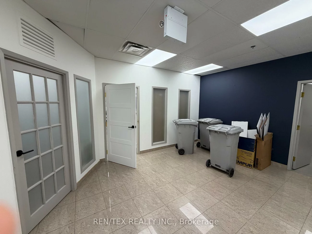 241, Applewood, Concord, Vaughan