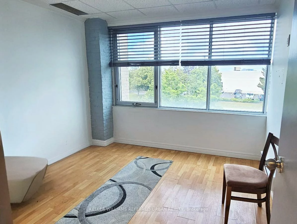 27, Roytec, East Woodbridge, Vaughan