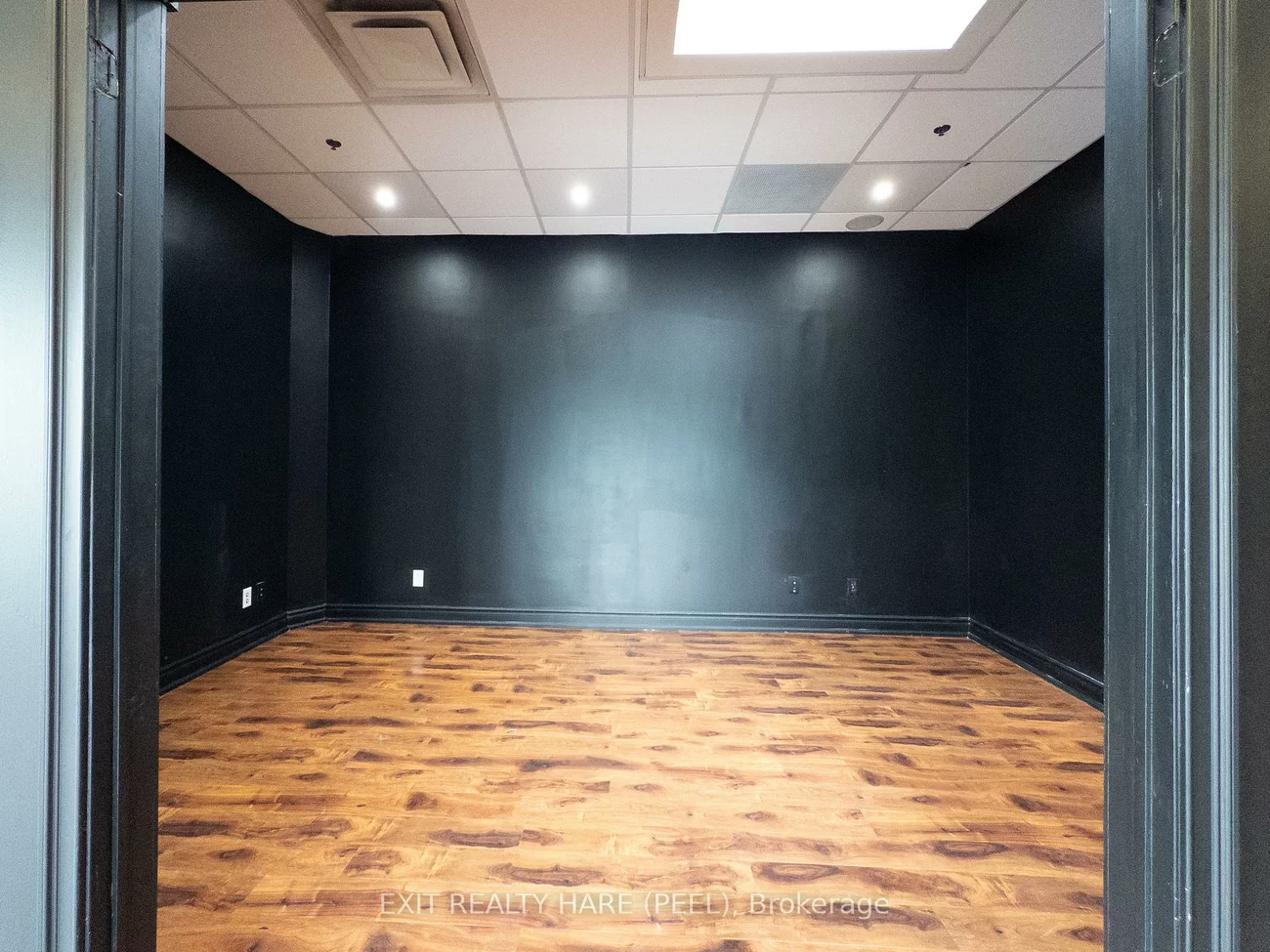 140, Regina, West Woodbridge Industrial Area, Vaughan