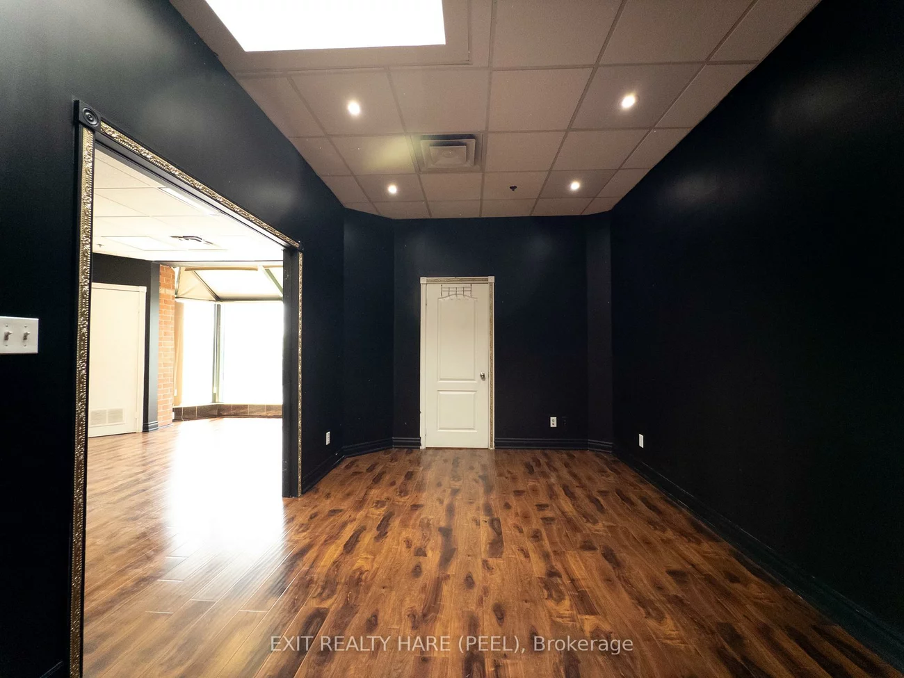 140, Regina, West Woodbridge Industrial Area, Vaughan