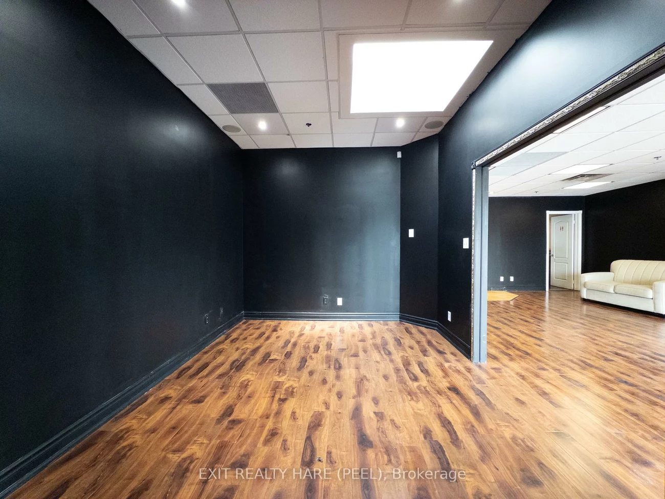 140, Regina, West Woodbridge Industrial Area, Vaughan
