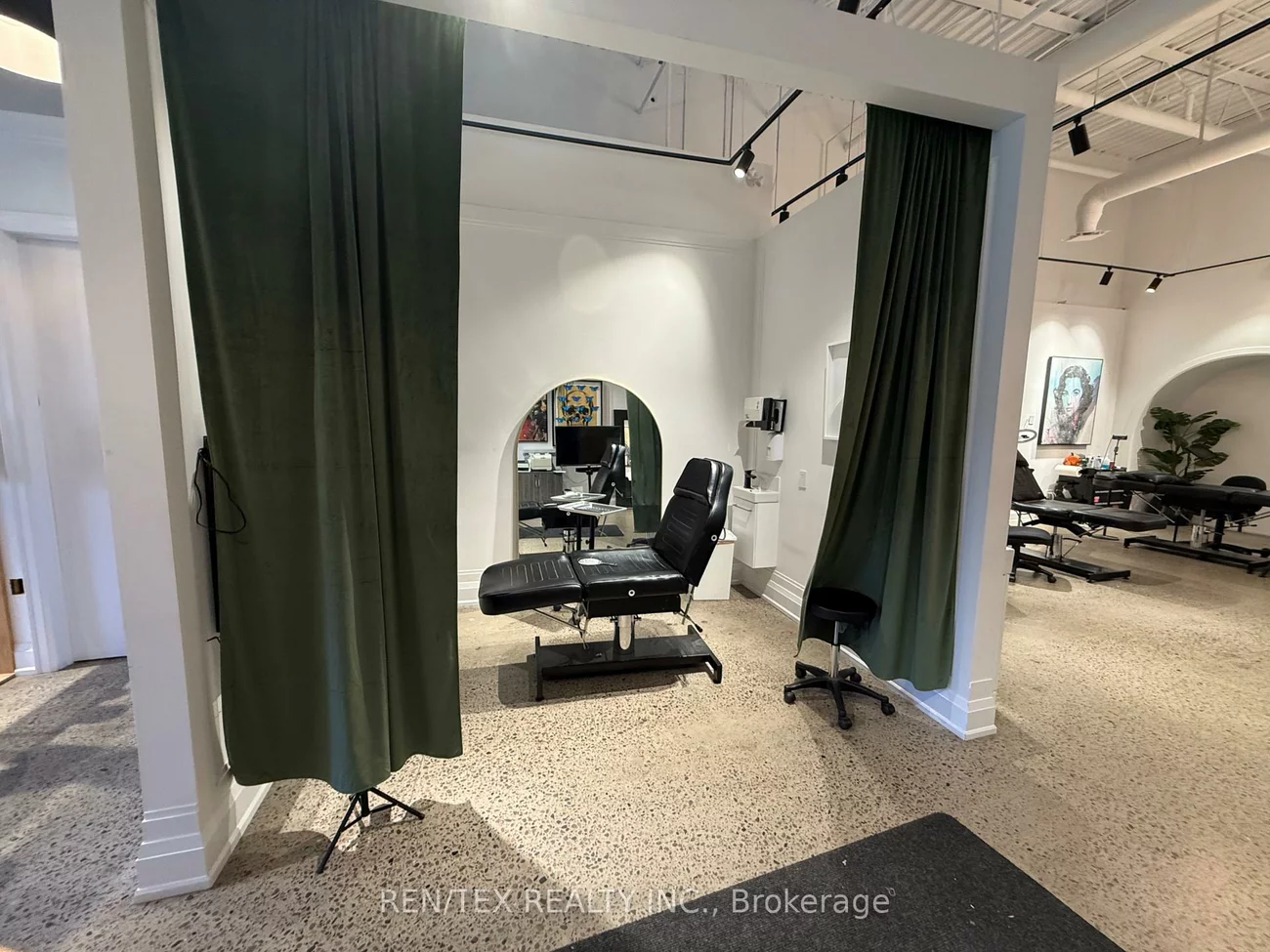 190, Marycroft, Pine Valley Business Park, Vaughan