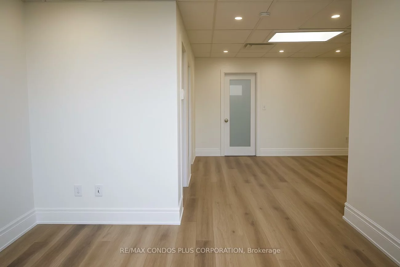 260, Regina, West Woodbridge Industrial Area, Vaughan