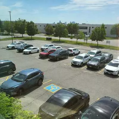 385, Connie, Concord, Vaughan