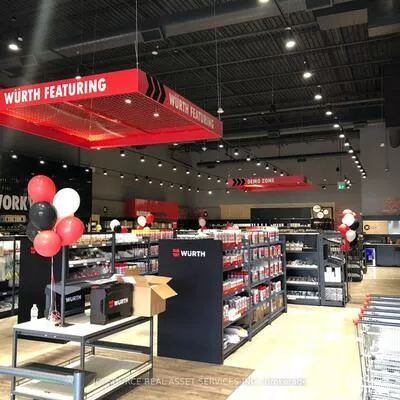 156, Chrislea, East Woodbridge, Vaughan