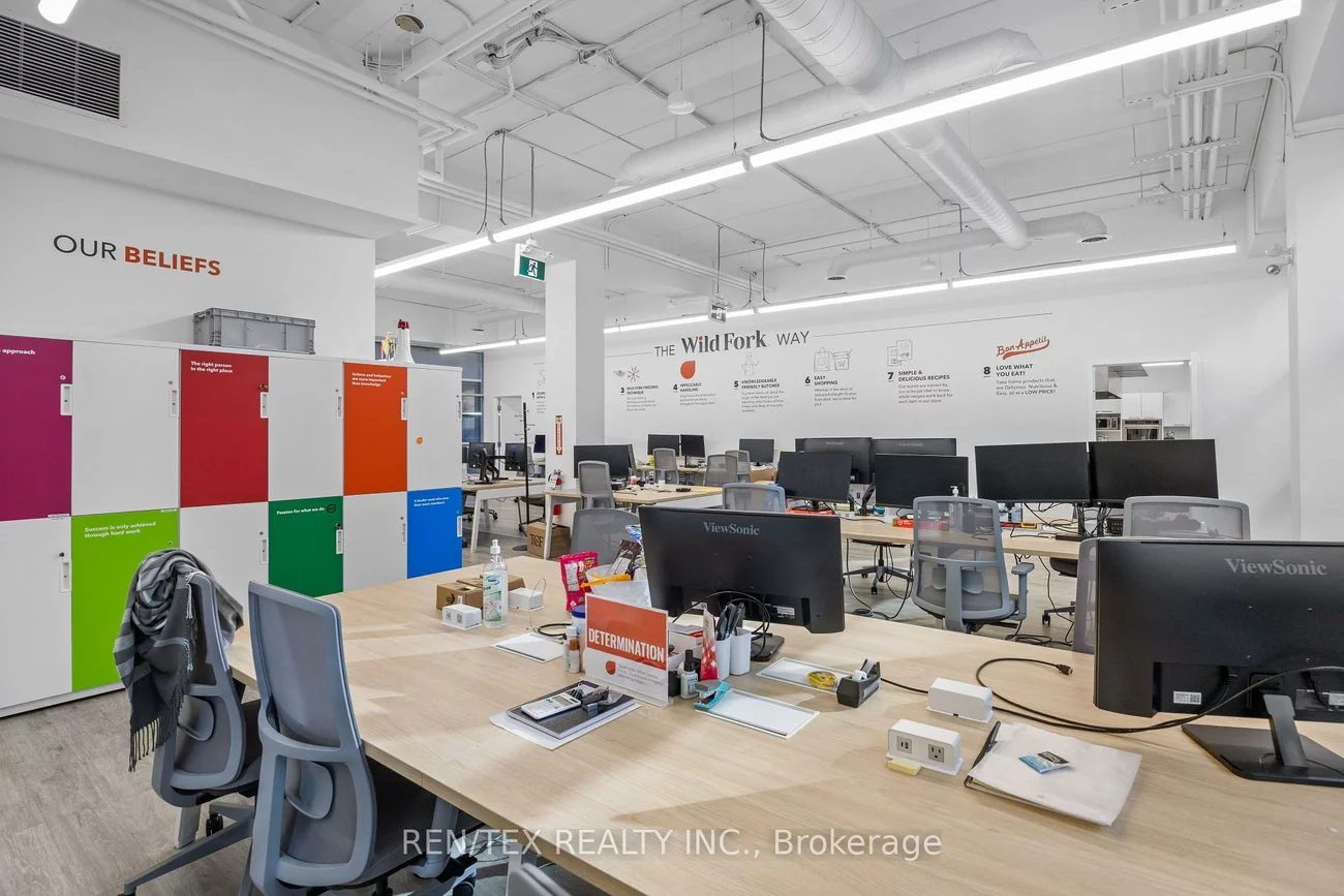 9, Roybridge, West Woodbridge Industrial Area, Vaughan