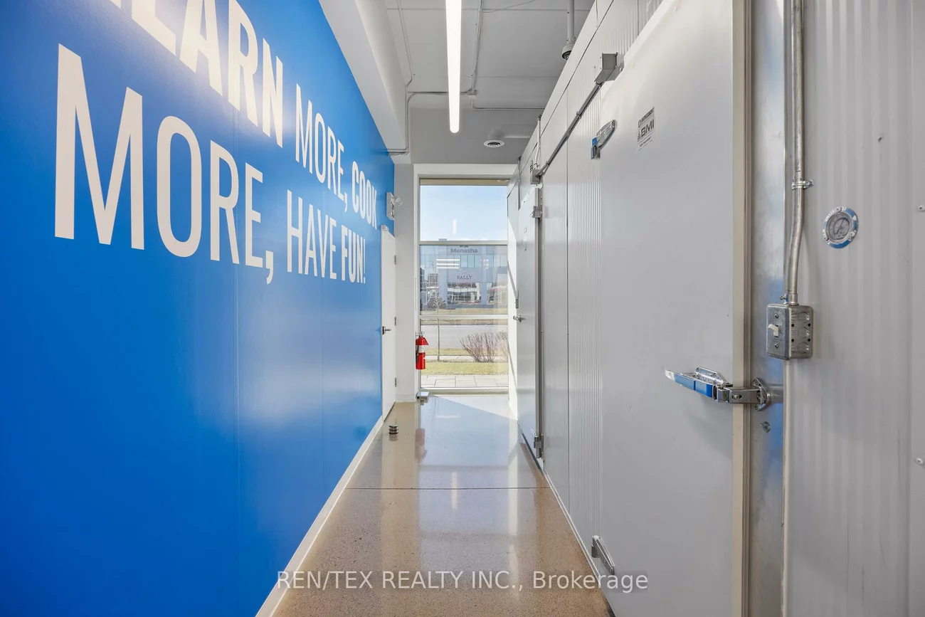 9, Roybridge, West Woodbridge Industrial Area, Vaughan