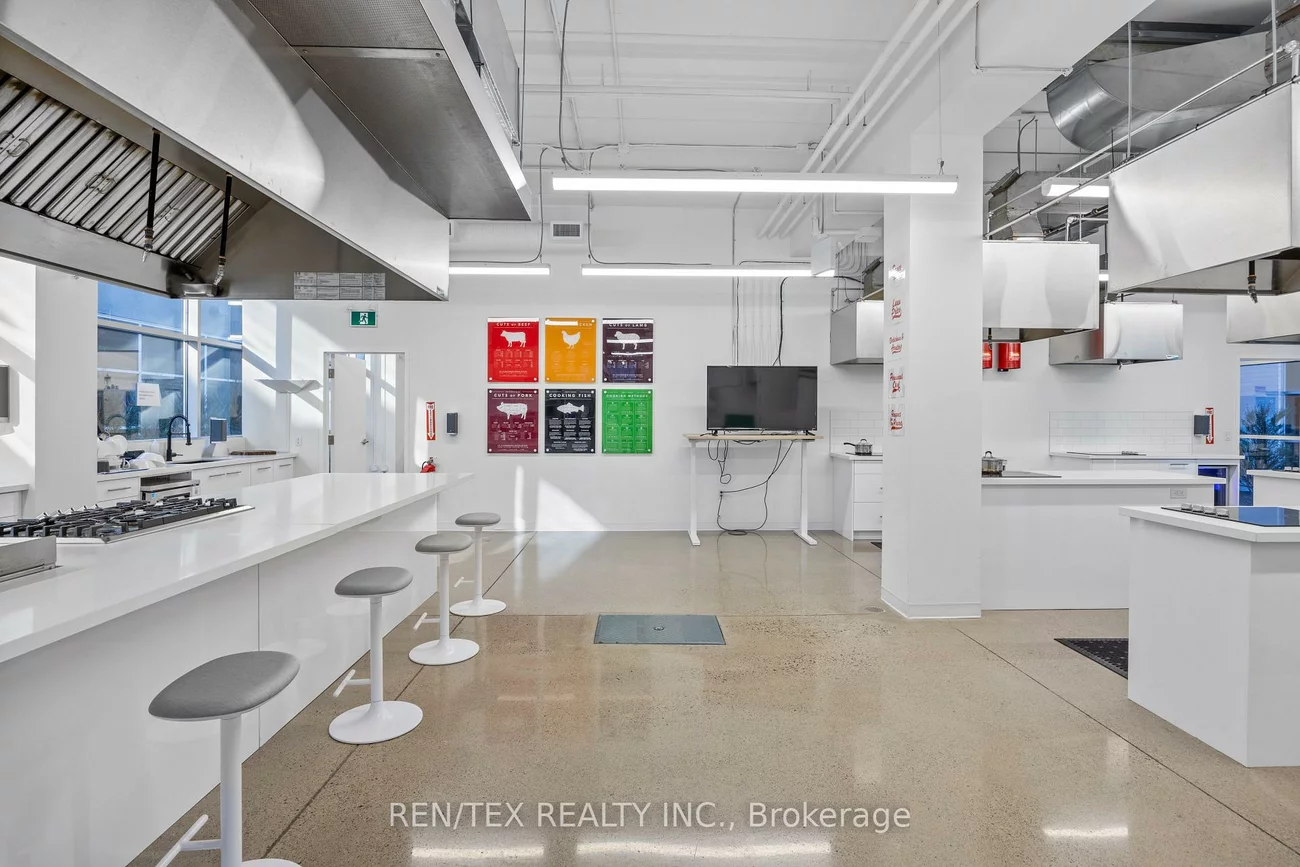 9, Roybridge, West Woodbridge Industrial Area, Vaughan