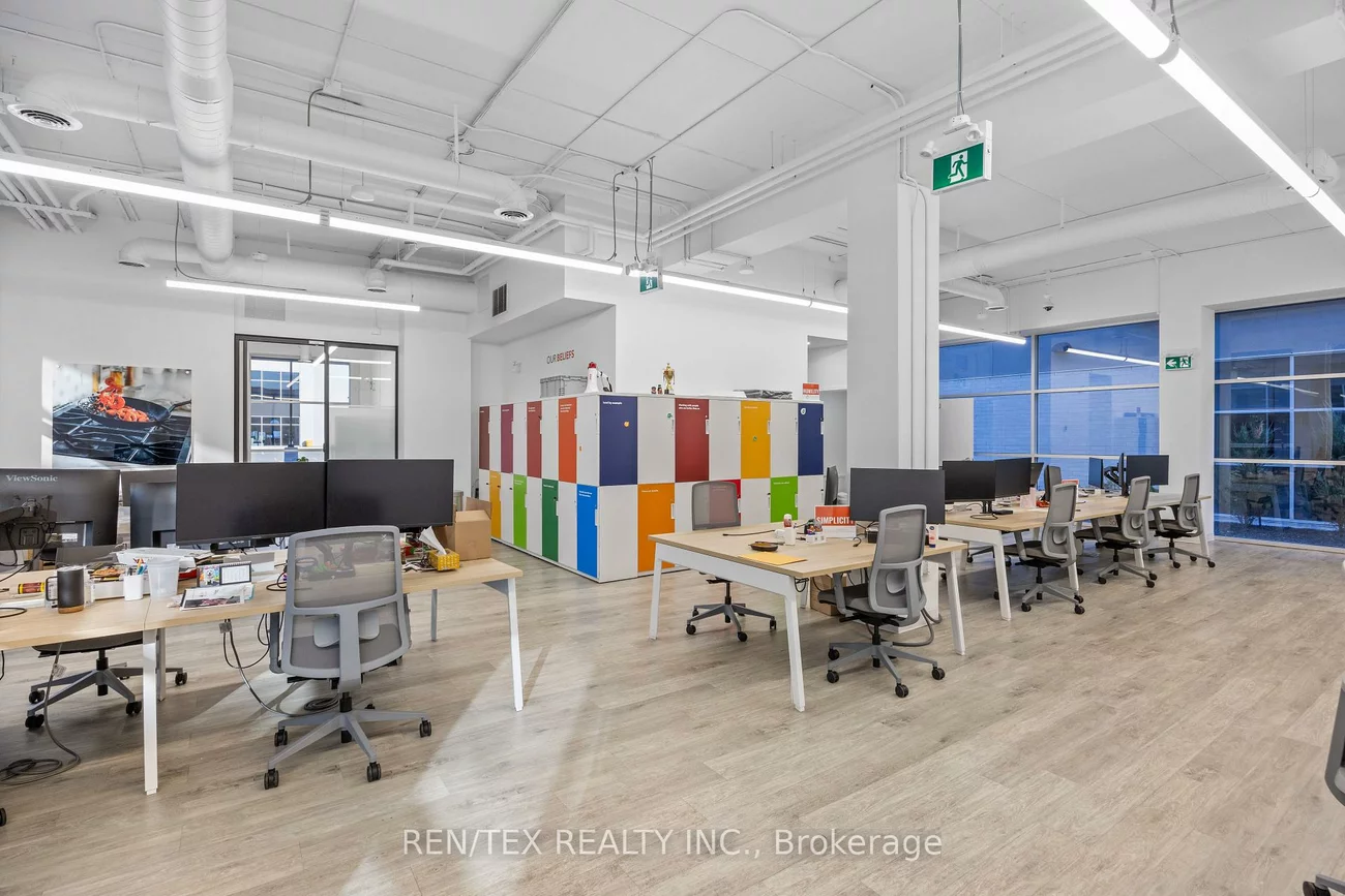 9, Roybridge, West Woodbridge Industrial Area, Vaughan