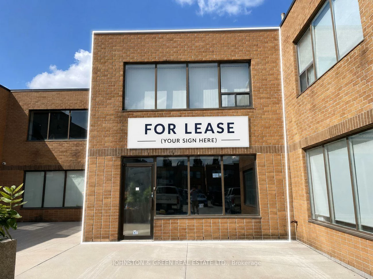 260, Regina, West Woodbridge Industrial Area, Vaughan