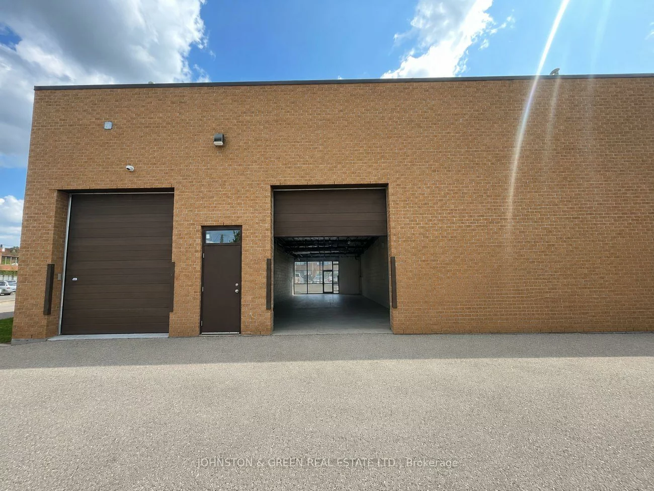 260, Regina, West Woodbridge Industrial Area, Vaughan
