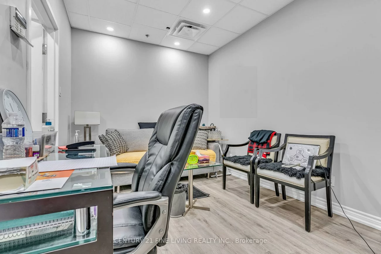 115, Woodstream, Vaughan Grove, Vaughan