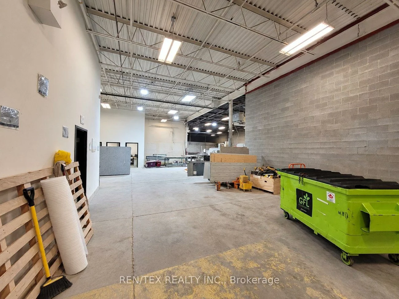 51, Hanlan, Steeles West Industrial, Vaughan