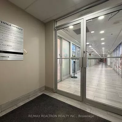 7378, Yonge, Crestwood-Springfarm-Yorkhill, Vaughan