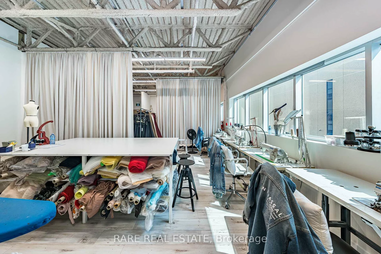 133, Milani, West Woodbridge Industrial Area, Vaughan