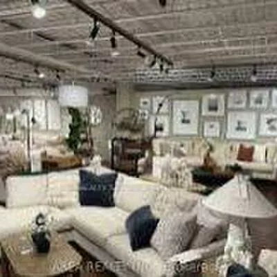 8134, Yonge, Uplands, Vaughan