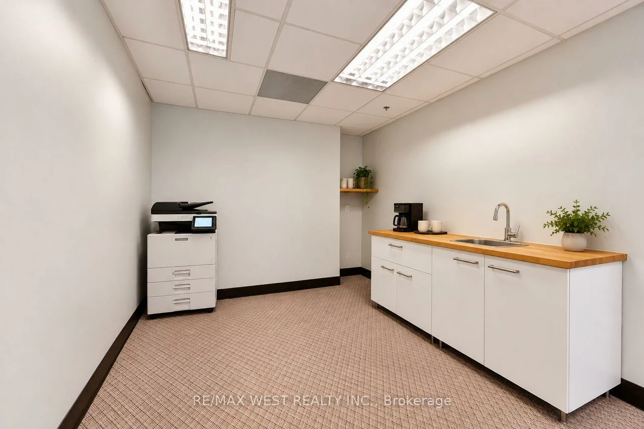 111, Regina, West Woodbridge Industrial Area, Vaughan