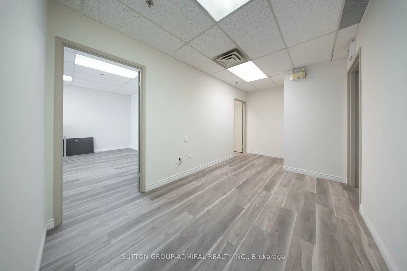 65, Woodstream, Vaughan Grove, Vaughan