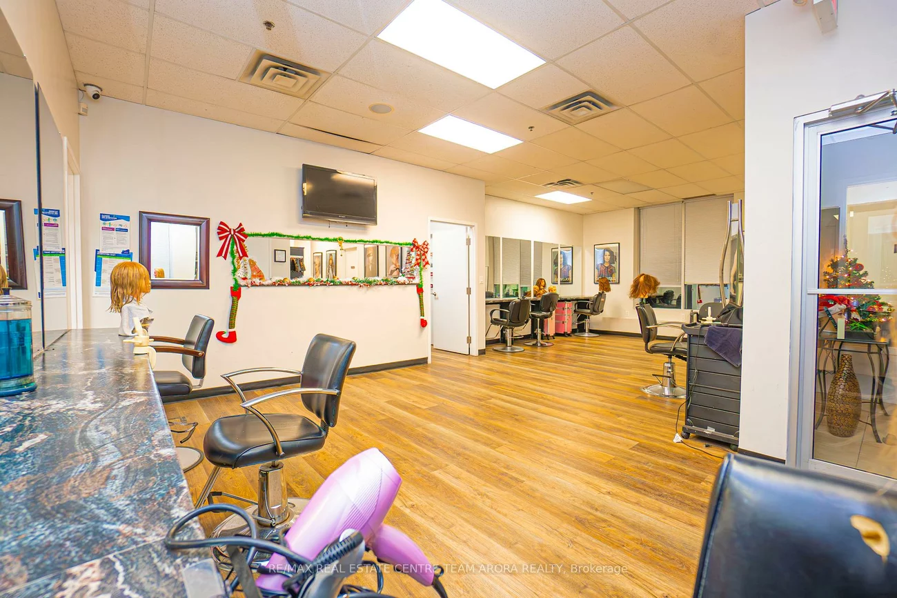 661, Chrislea, East Woodbridge, Vaughan