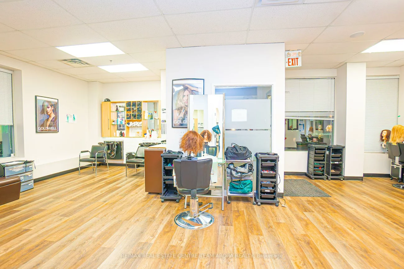 661, Chrislea, East Woodbridge, Vaughan