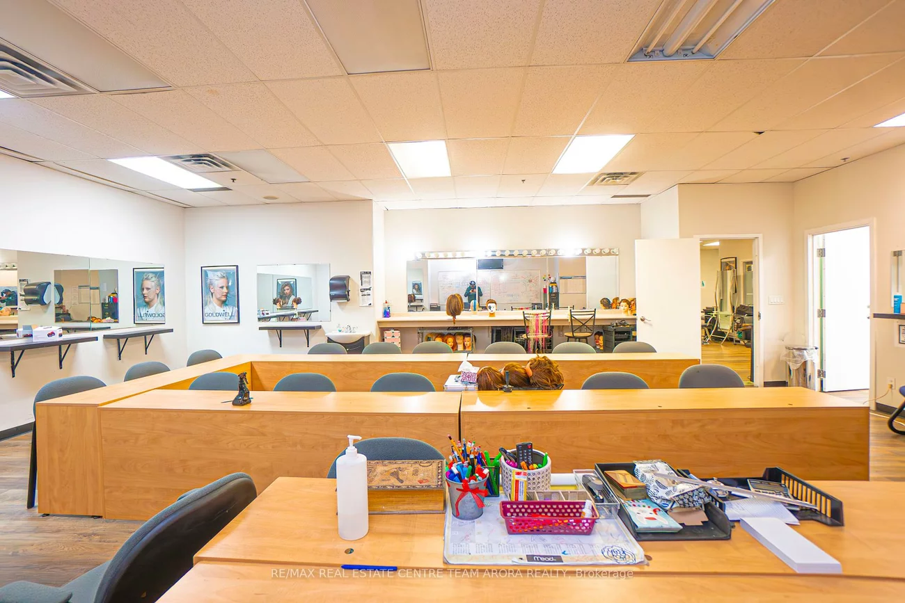 661, Chrislea, East Woodbridge, Vaughan
