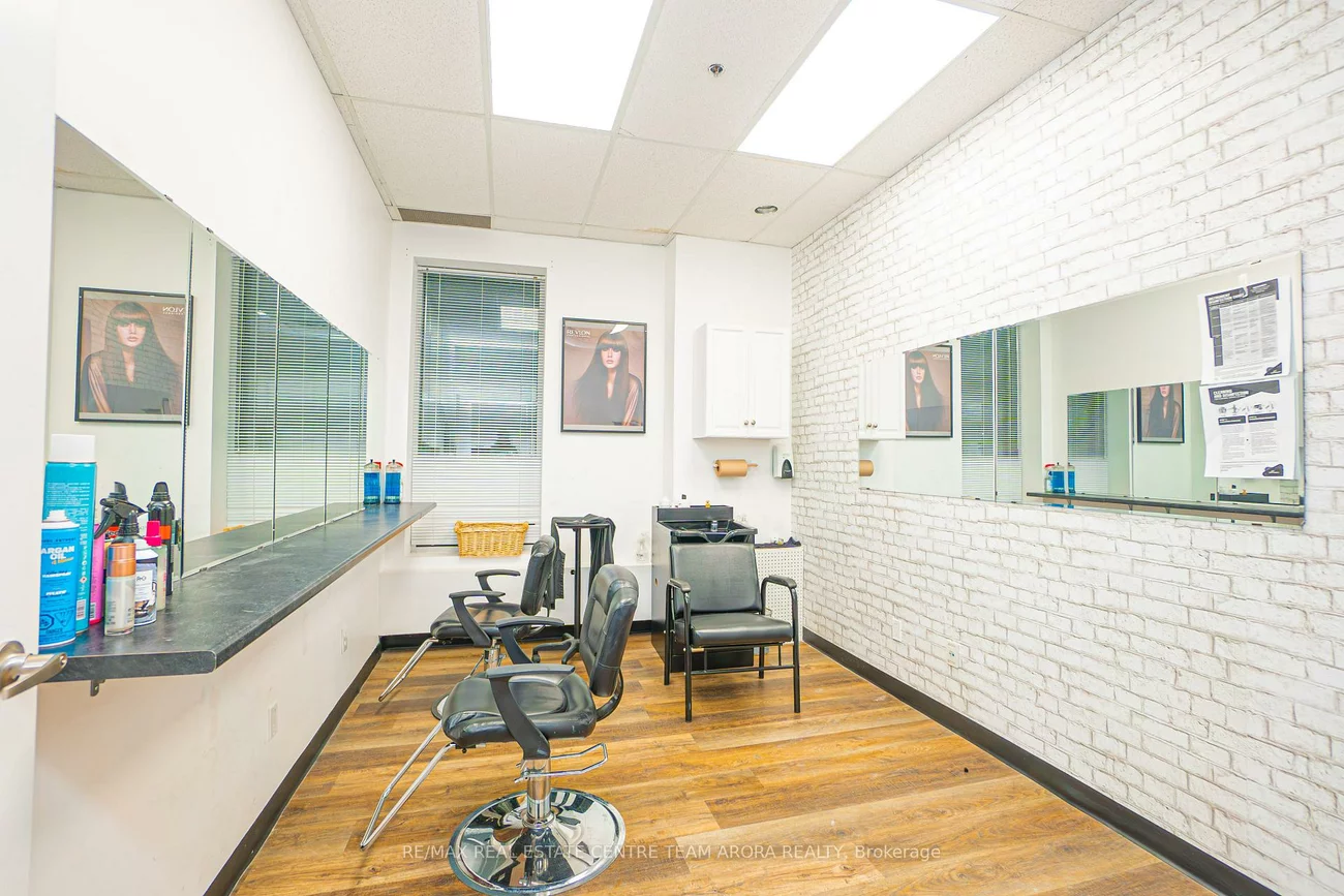 661, Chrislea, East Woodbridge, Vaughan