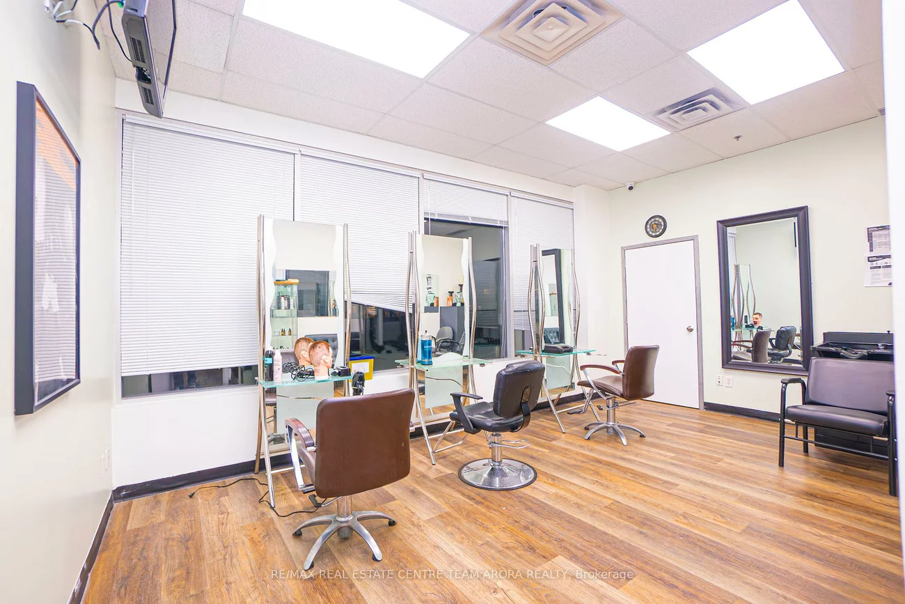 661, Chrislea, East Woodbridge, Vaughan