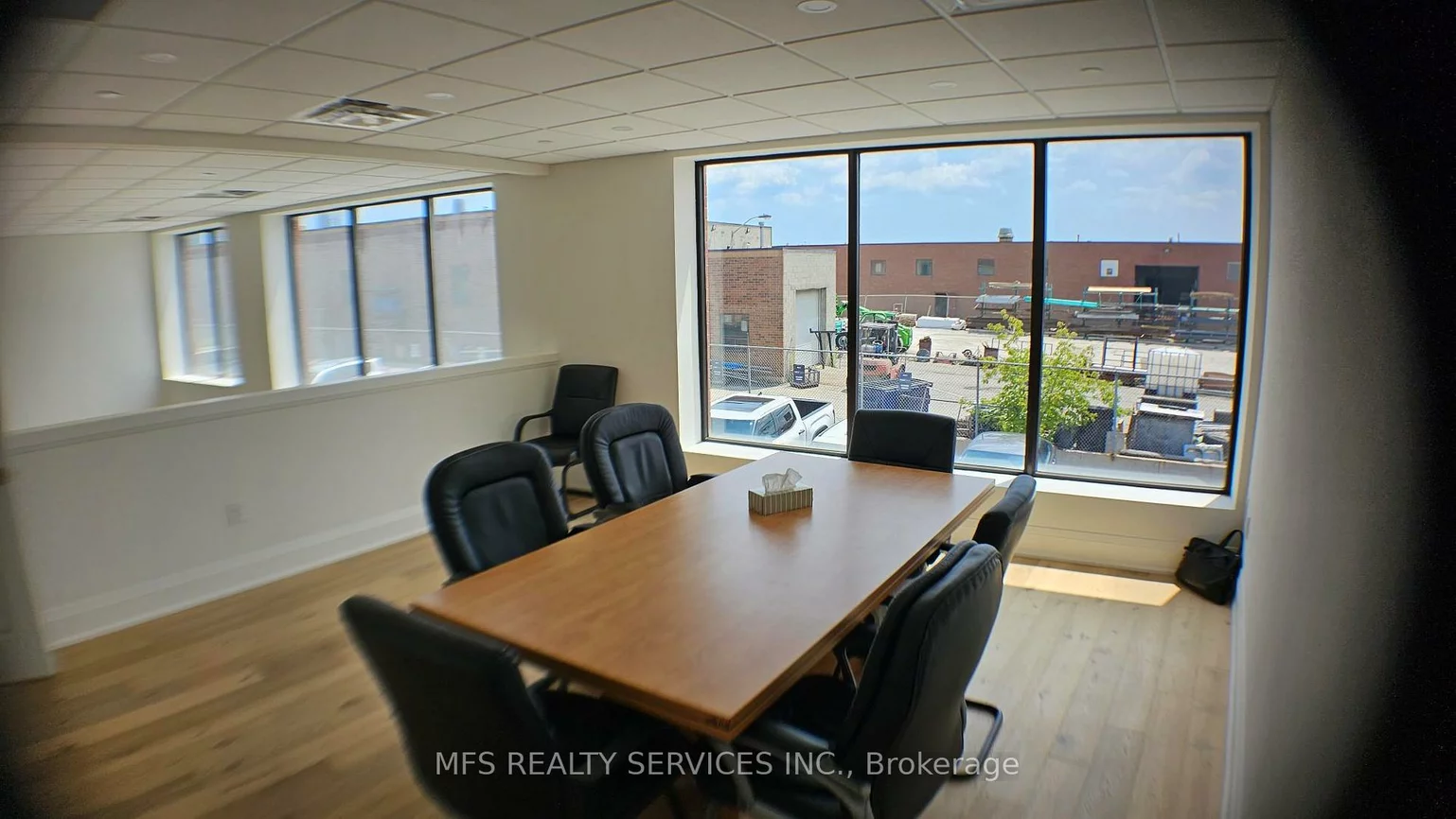 410, Chrislea, East Woodbridge, Vaughan