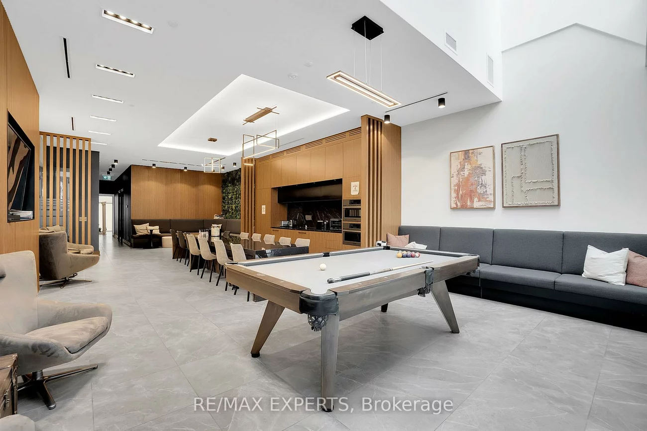 27, Roytec, East Woodbridge, Vaughan
